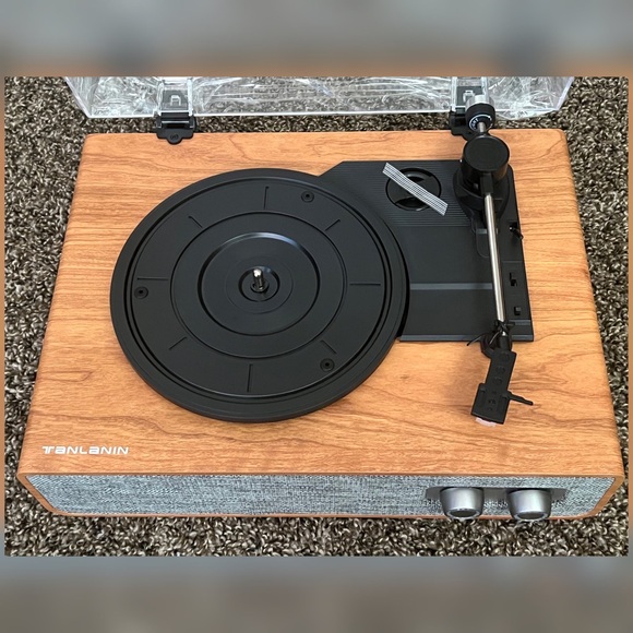 Tanlanin Vintage Style Tabletop Bluetooth Turntable Player - Picture 2 of 13